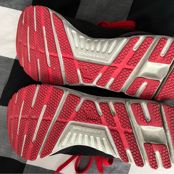 New Balance running shoes - Picture 3 of 4